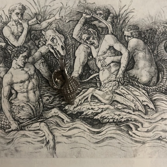 Sterling silver seashell pendant - Picture 2 of 12